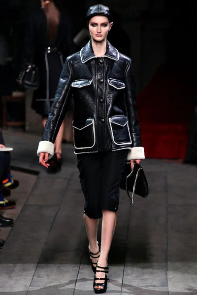 Look 23